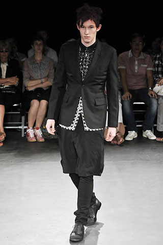 Comme des Garcons / - 2009